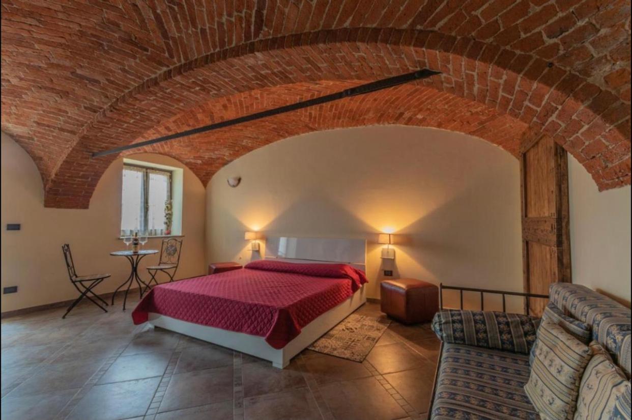 Bed and Breakfast Certe Notti Langhe à Casa Furno Extérieur photo